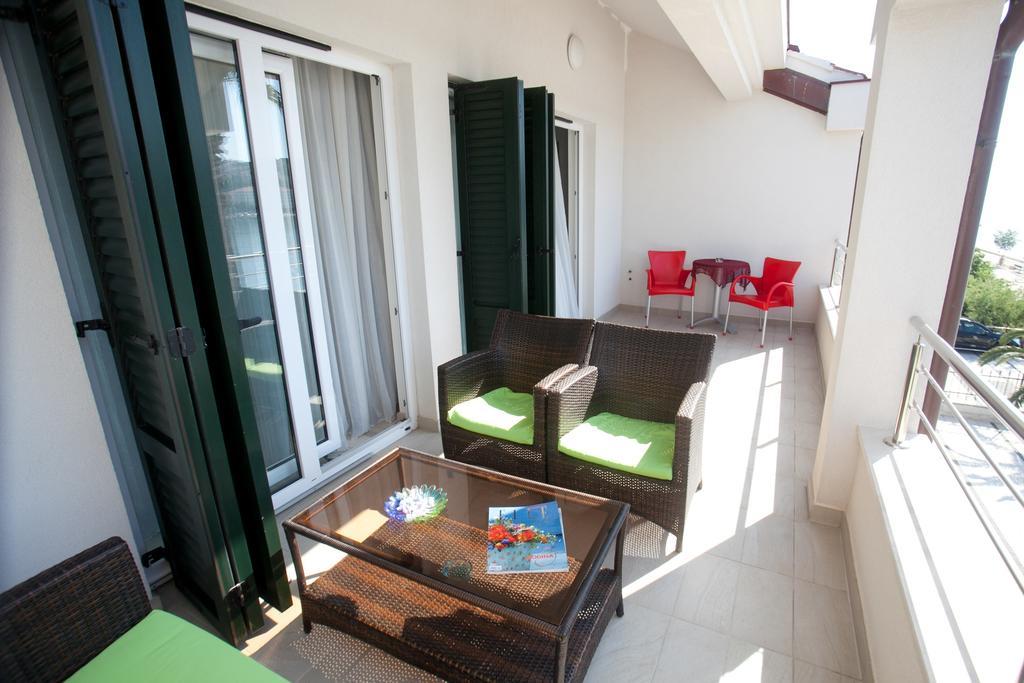 Apartments Svjetlana โตรกีร์ ห้อง รูปภาพ