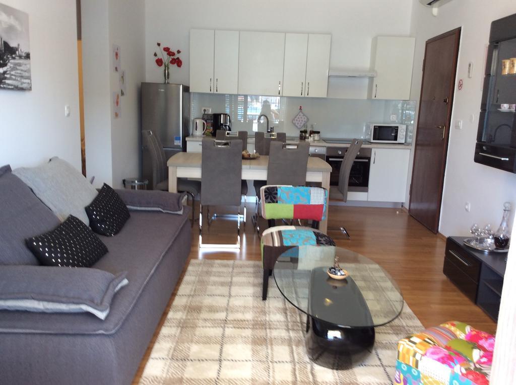 Apartments Svjetlana โตรกีร์ ภายนอก รูปภาพ