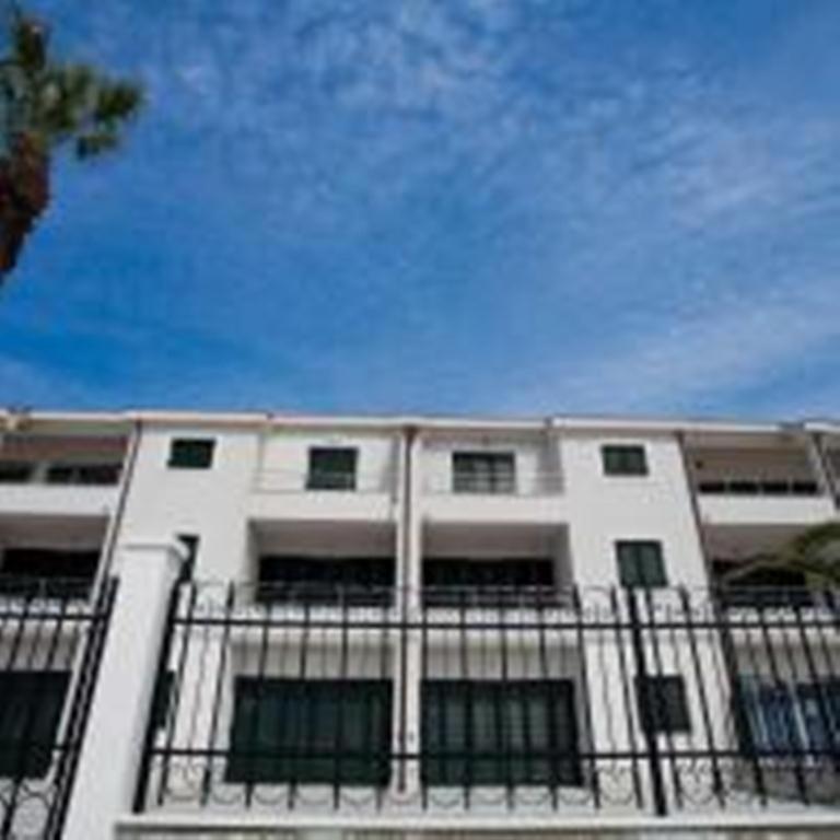 Apartments Svjetlana โตรกีร์ ภายนอก รูปภาพ